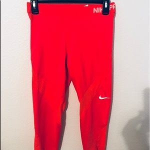 Nike Dri Fit Pro Capri Leggings